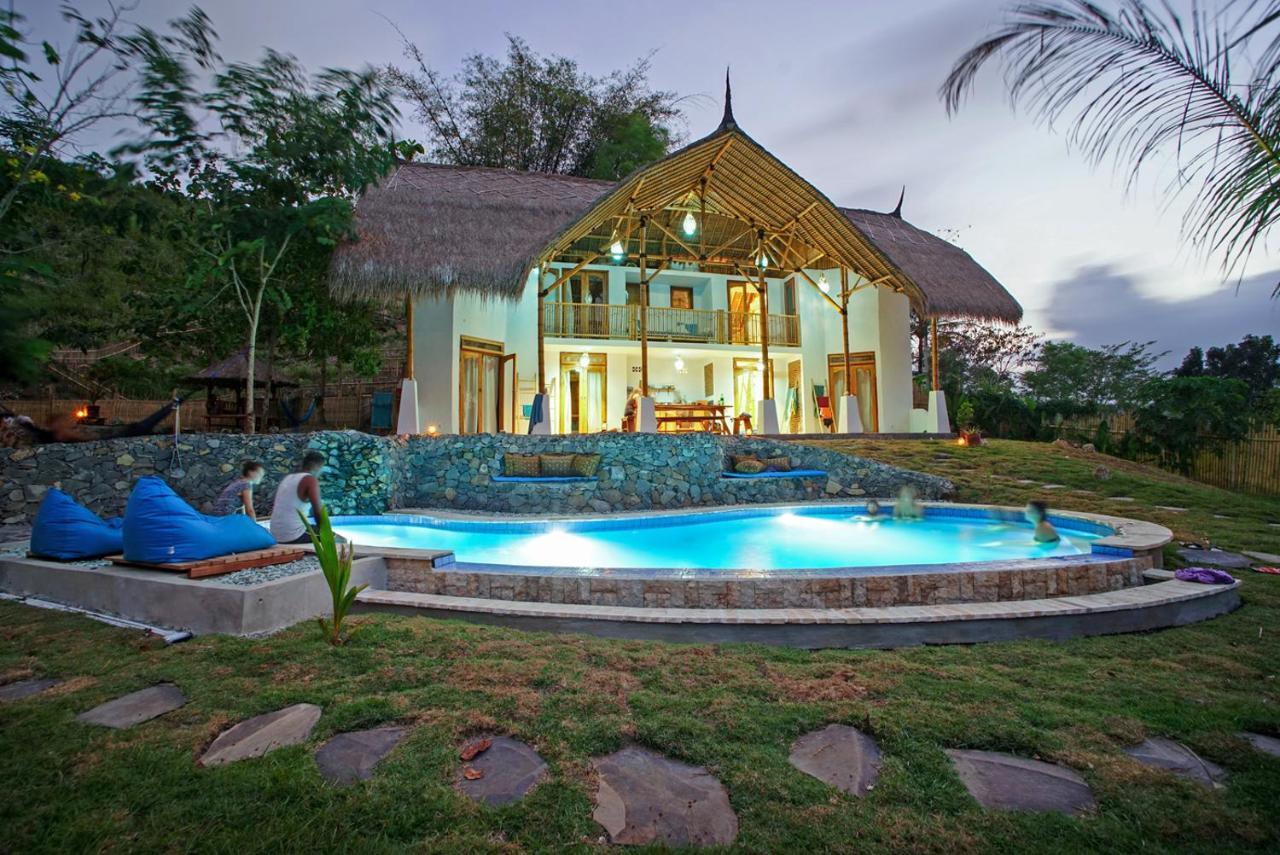 Batu Bambu Hotell Kuta  Exteriör bild