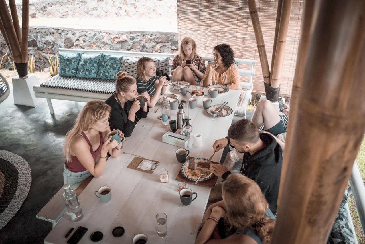 Batu Bambu Hotell Kuta  Exteriör bild